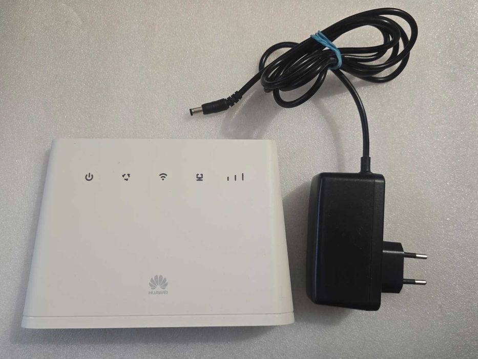 Router Wireleless Huawei B311-221, SIM LTE, 4G, 150 Mbps - poze reale