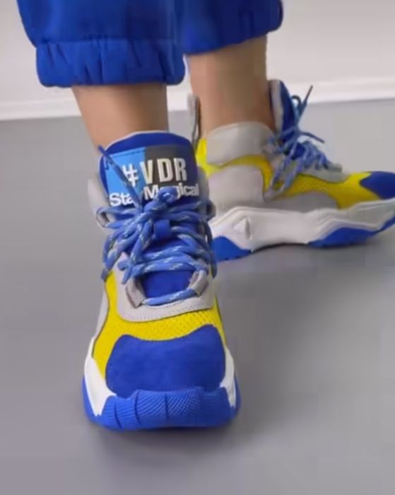 Продам абсолютно новые кроссовки VDR