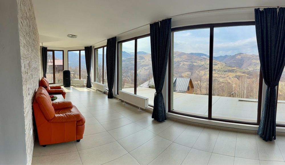 Cabana de inchiriat Panoramic Villa