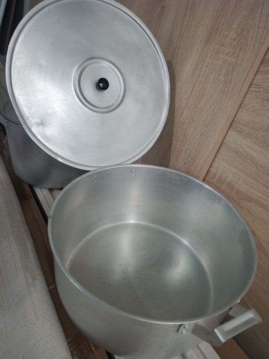 Продается кострюля большая