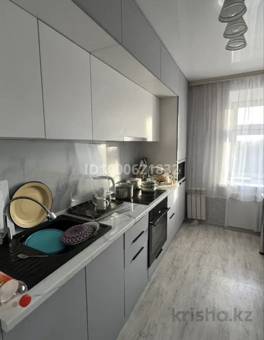 Продам Квартиру 3 ех комнатную