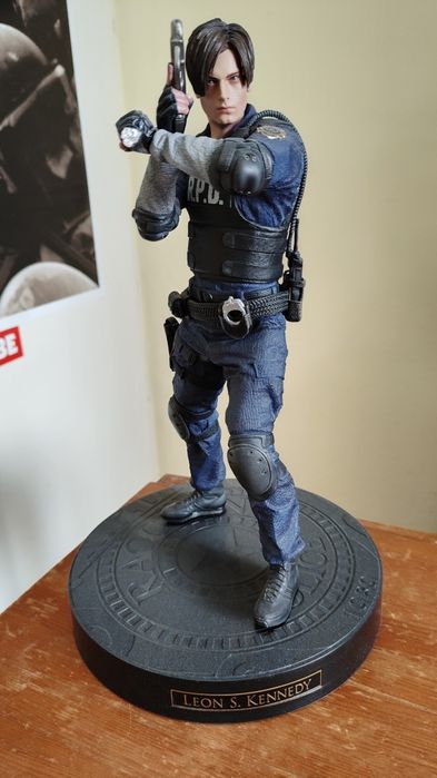 Огромна колекция от фигурки и статуи (Цени в описанието)