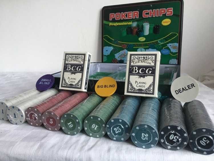 Trusa Poker 500 Jetoane Inscriptionate Nou Cutie Metalica. SIGILAT!