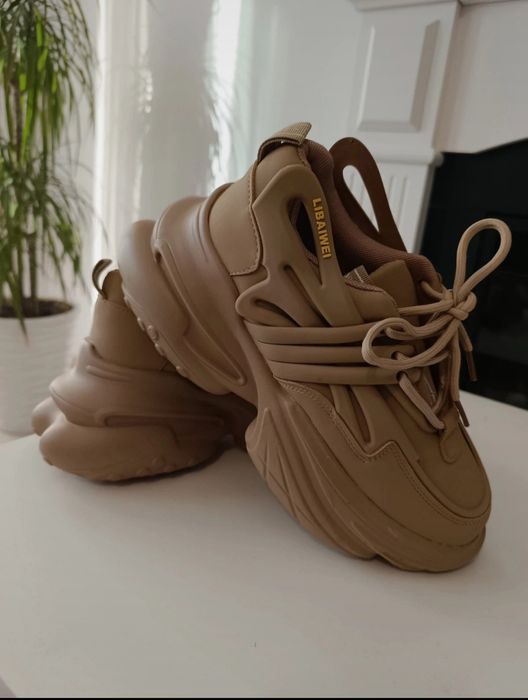 Vând adidași noi LIBAIWEI