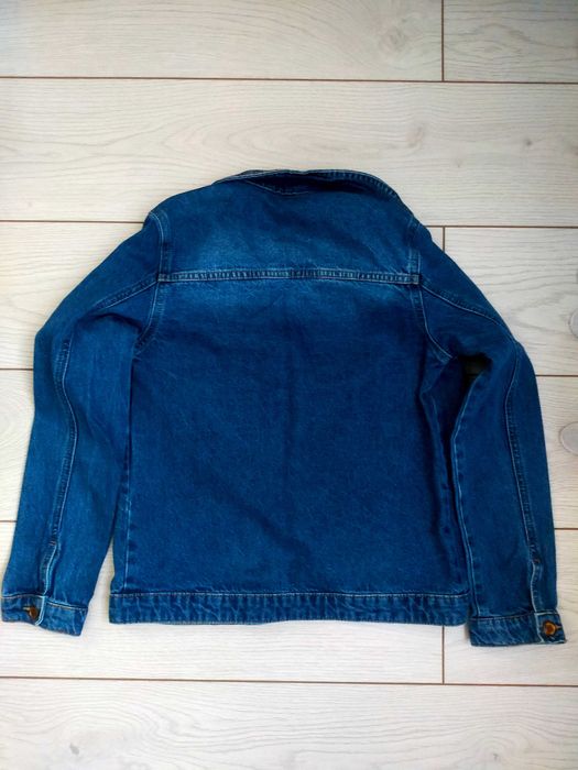 Джинсовая куртка