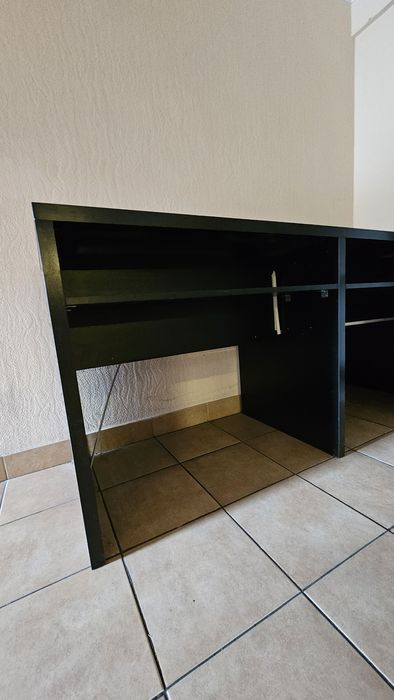 Продам стол  30000