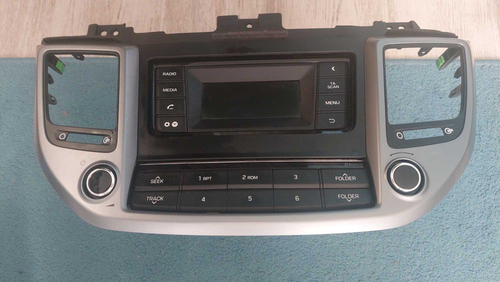 Radio , consola Tucson 2018