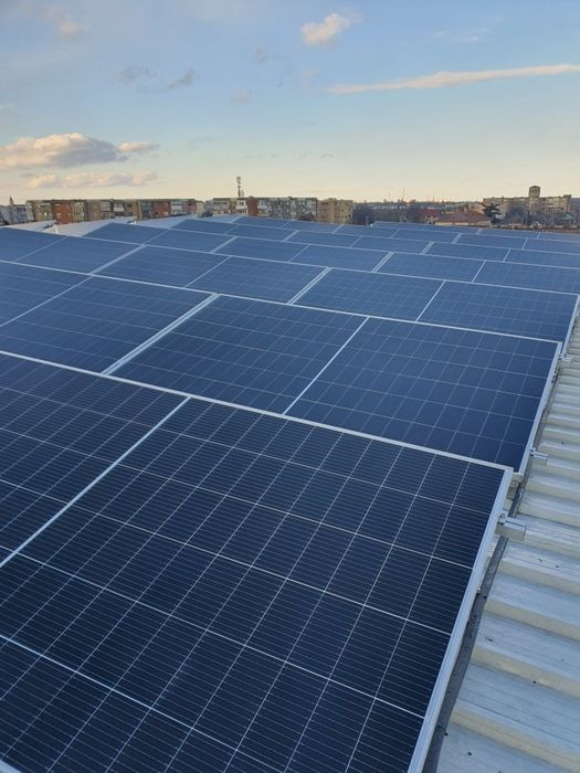 Spalare /curatare profesionala panouri fotovoltaice Arad si Timisoara