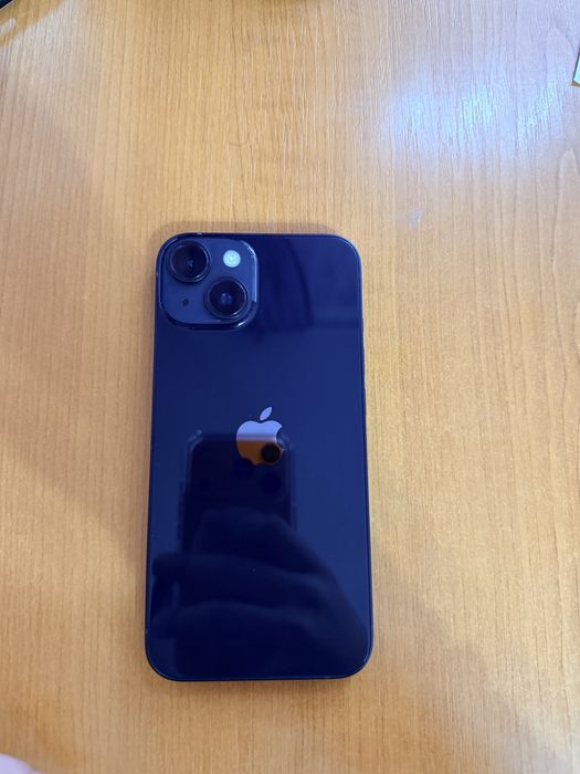 Vand iphone 14 simplu