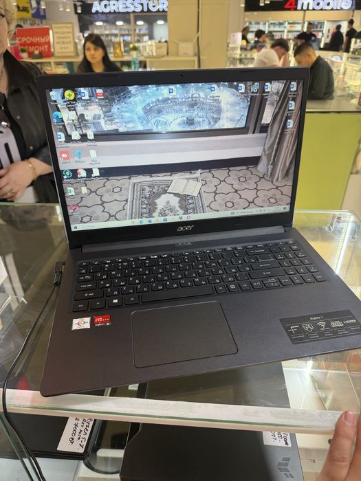 Ноутбук Aser aspire3 512 ssd