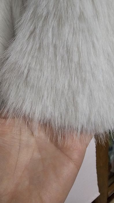 Haină de blană artificială mărimea 44