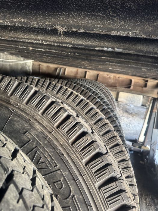 Продам шины 12.00 20