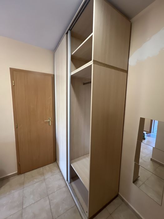 Двукрилен Гардероб