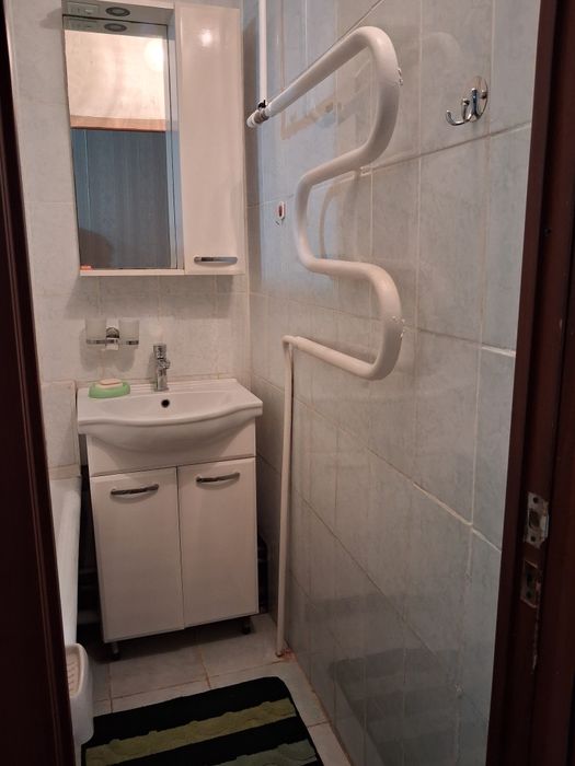 Сдам 2х ком.квартиру.