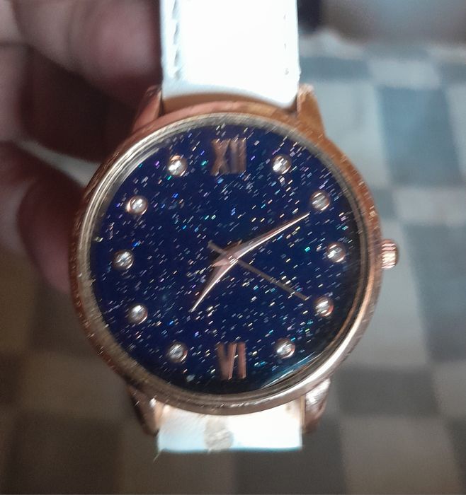 Кварцови електронни часовници