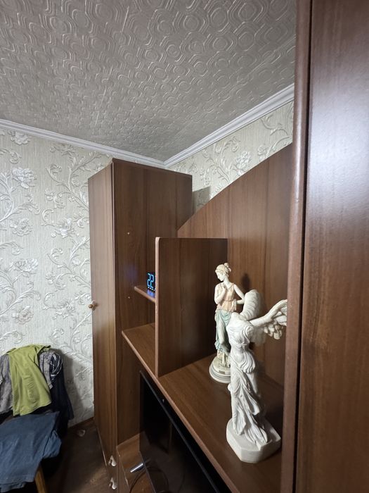 Стена, стенка в гостиную