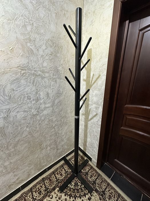 Вешалка для прихожии