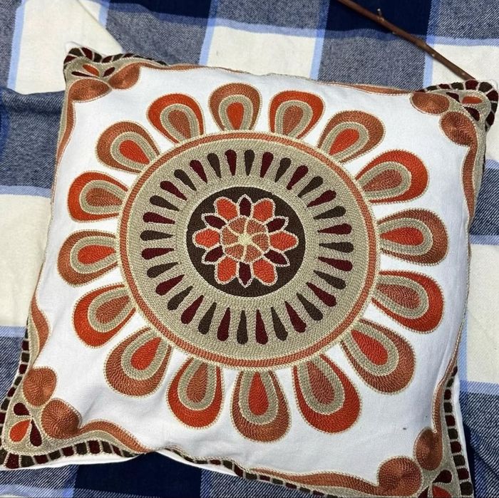 Наволочки с вышивкой