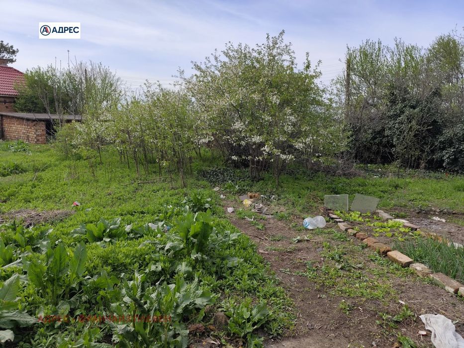 Къща в Плевен, област-с.Горна Митрополия площ 79 цена 27000