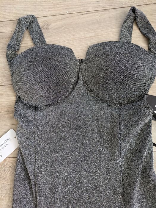 Нова сребриста рокля