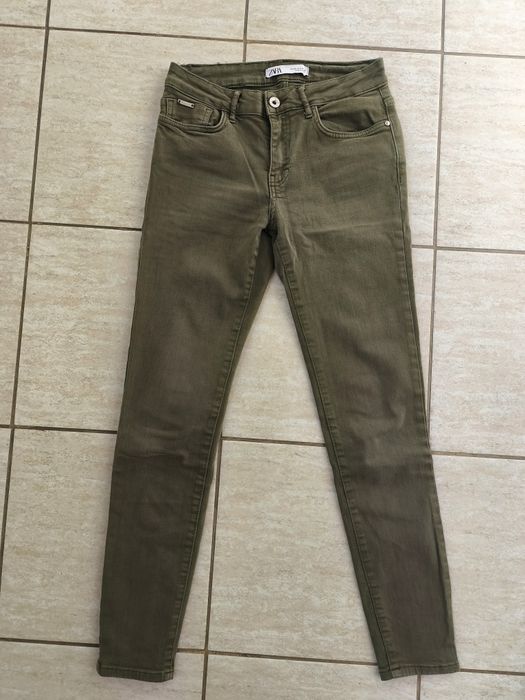 Blugi Zara pentru copii in stare perfecta