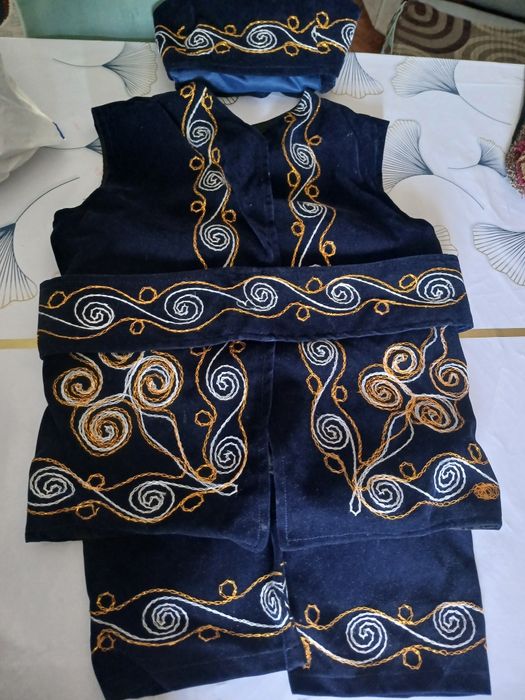 Сдам национальные кастюмы .