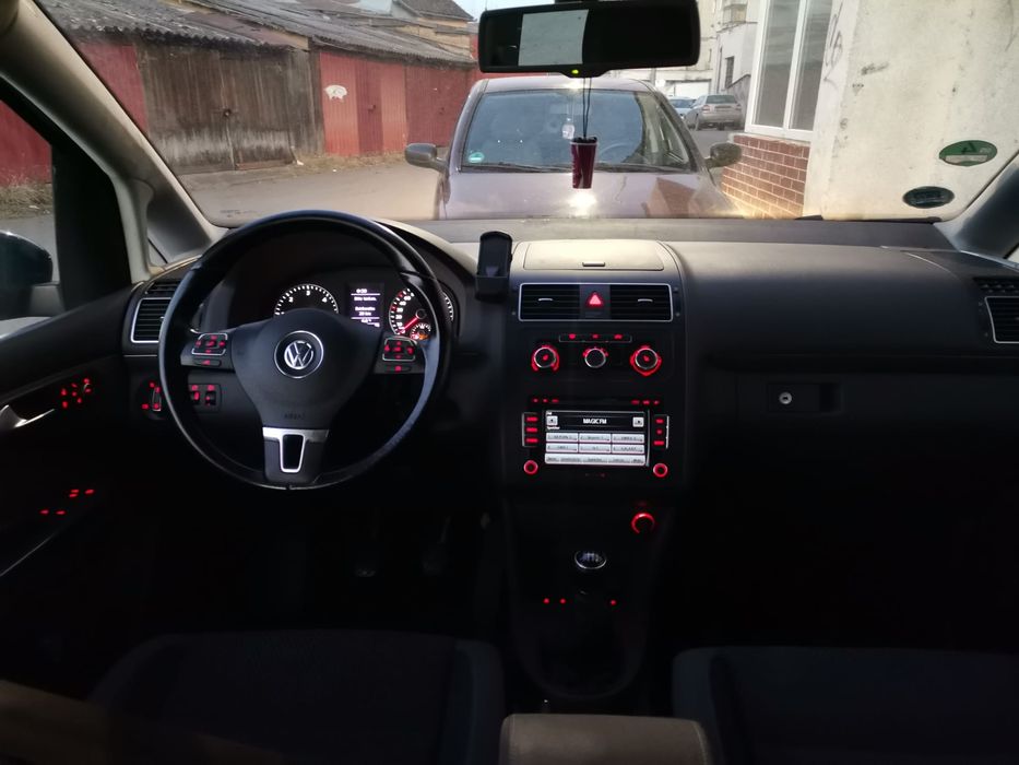Volkswagen Touran manual