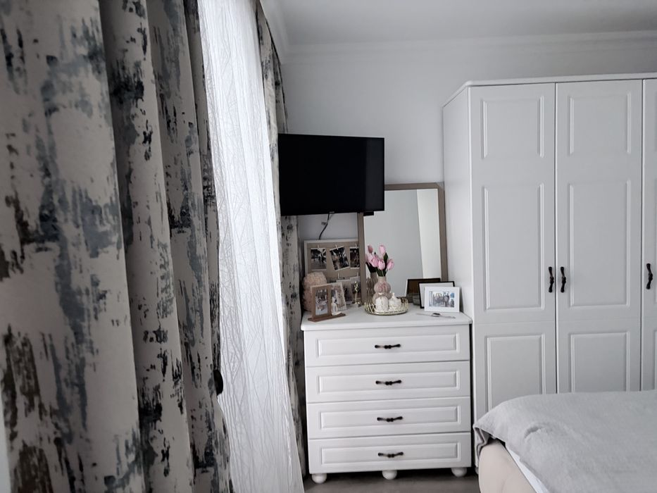 Vand apartament 3 camere