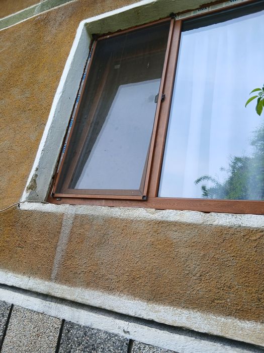 Къща на два етажа гр. Дългопол