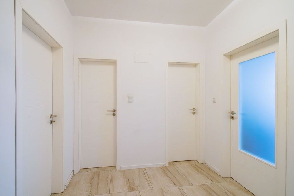 Дава се под наем Двустаен апартамент в София, Манастирски ливади - 96 кв.м за 920 € - Снимка #9