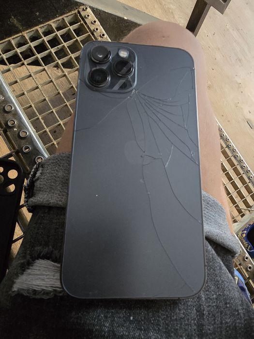 Vând Samsung S24 ultra, iPhone 12 pro max, Redmi  14C