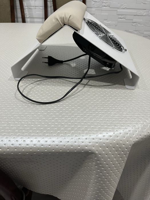 Пылесос для маникюра