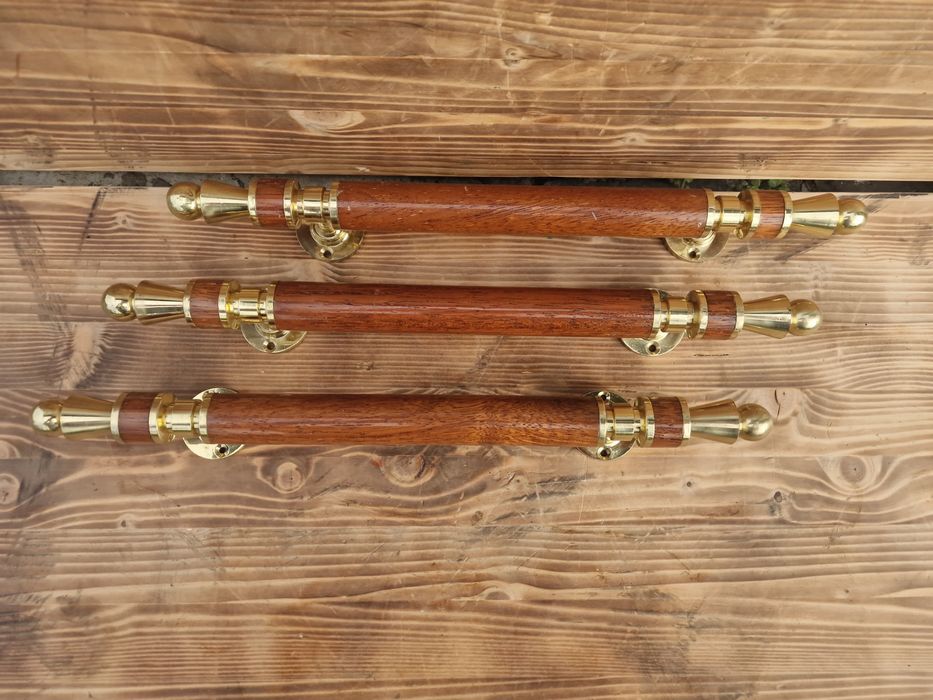 Manere usi intrare sau mobila alama si lemn stejar