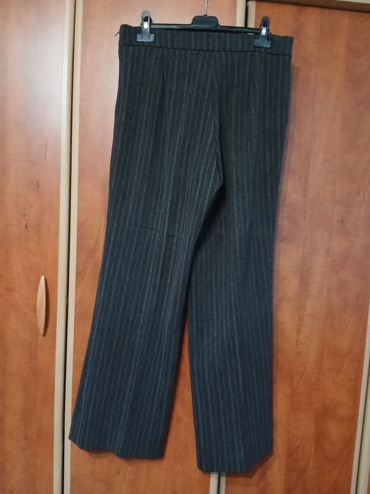 Vand Pantaloni Dama de stofa Marimea L