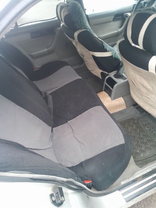 Продам  бмв 520.