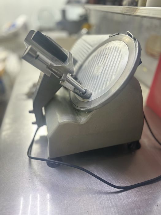 Продам слайсер состояние б/у