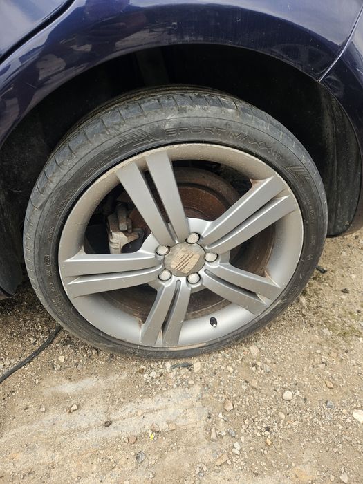 Лети джанти с гуми за Seat Leon  225 40 18