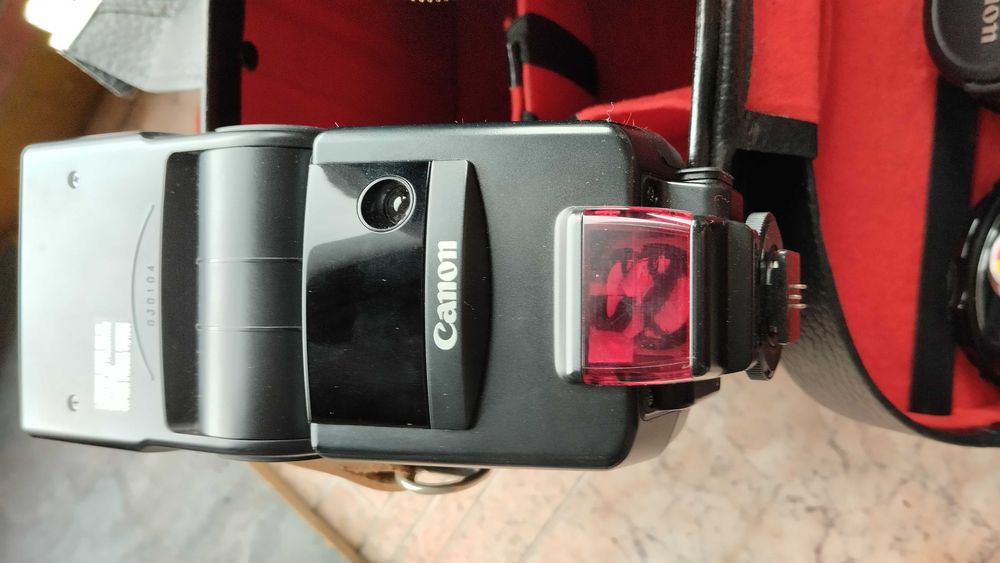 Комплект фотоапарат Canon