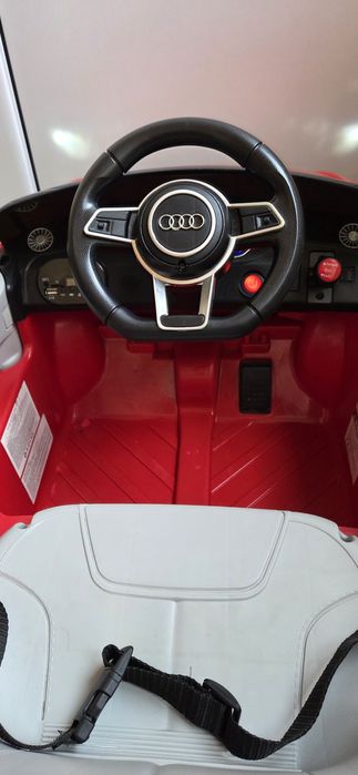 Акумулаторна кола с родителски контрол 6V AUDI TT ЧЕРВЕН