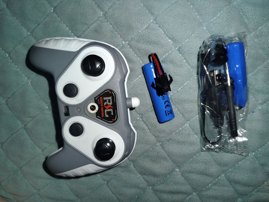 Игрушечный Катер на радиоуправлении