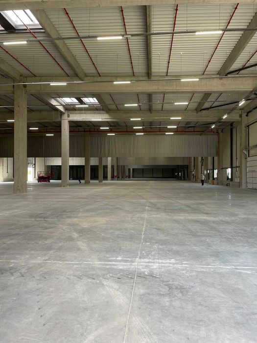 Дава се под наем Склад в Пловдив, Индустриална зона - Юг - 3500 кв.м за 14000 € - Снимка #3