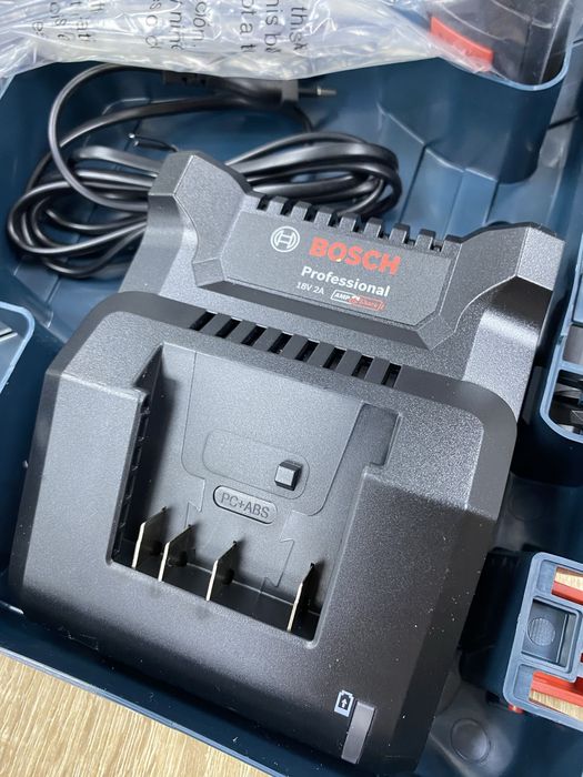 Шуруповерт Bosch GSR 185-Li (ТМ79)