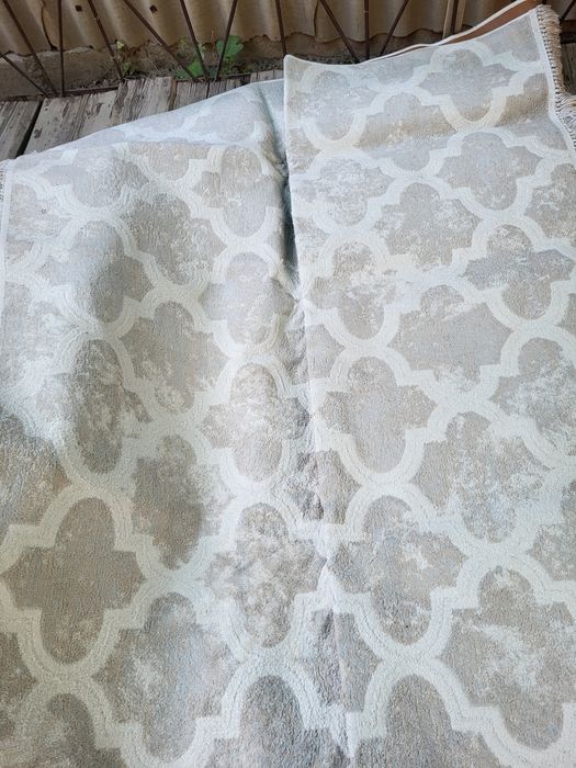 Продаётся ковёр отличного качества, 200×300