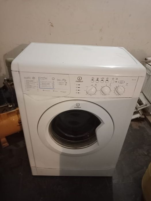 Стиральная машина автомат