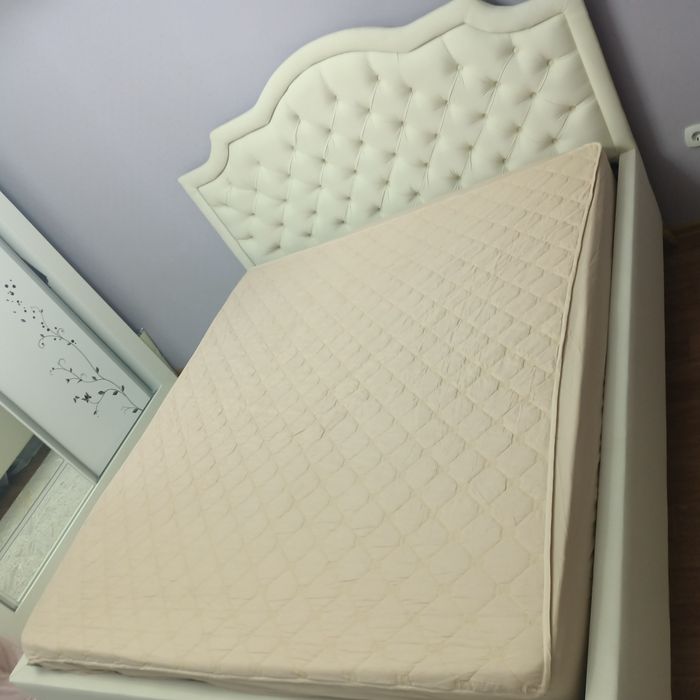 Двухспальный кровать