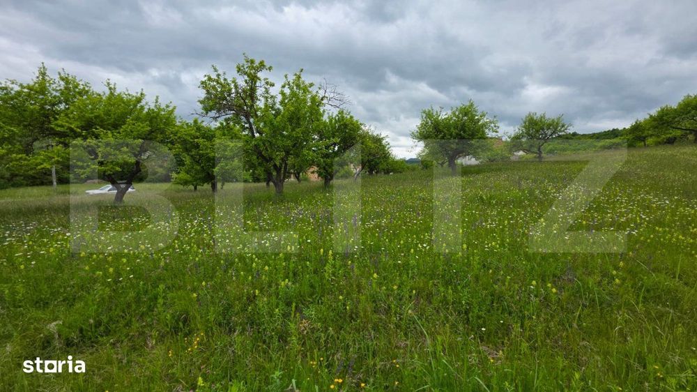 Teren intravilan, toate utilitatile, 9 ari intravilan, zona Unirea