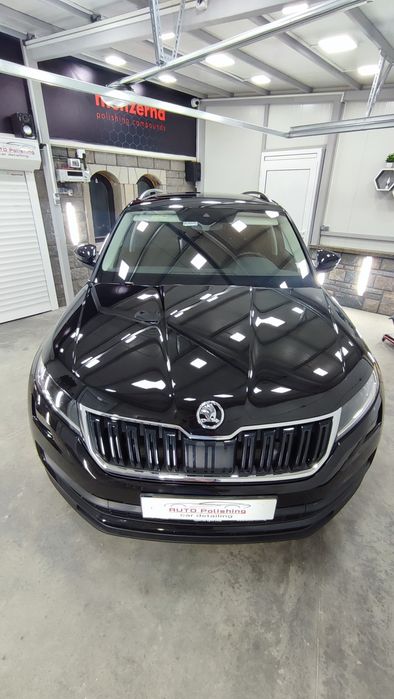 Пастиране и полиране на автомобили и фарове. Защита с керамика.