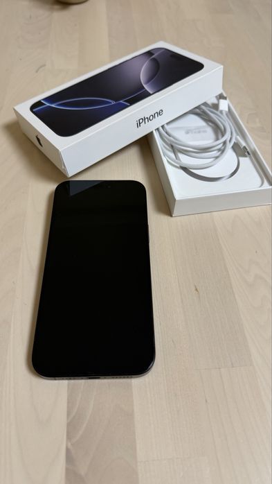 Iphone 16 Pro Max 256 Black , Baterie 90%