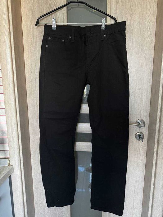 Blugi negri Levi's 513 mărimea L32 W32