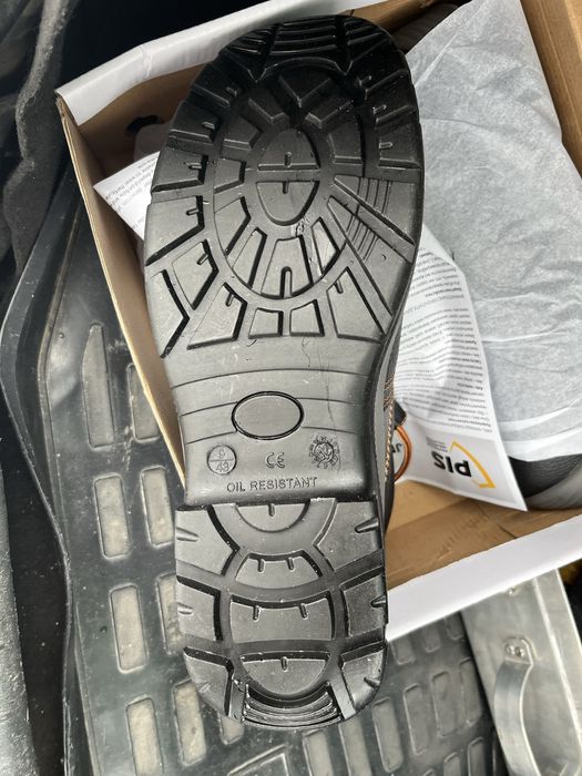 Спец ботинка зимнии